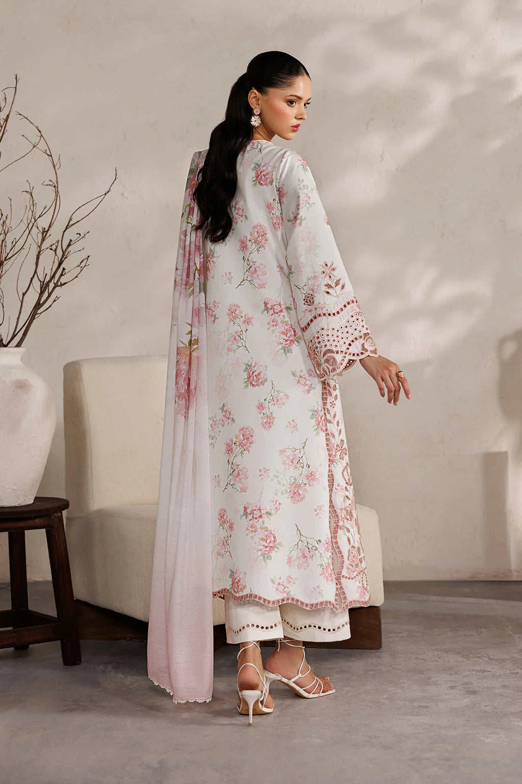 IZNIK Festive Lawn IBE-04 Embroidered Lawn