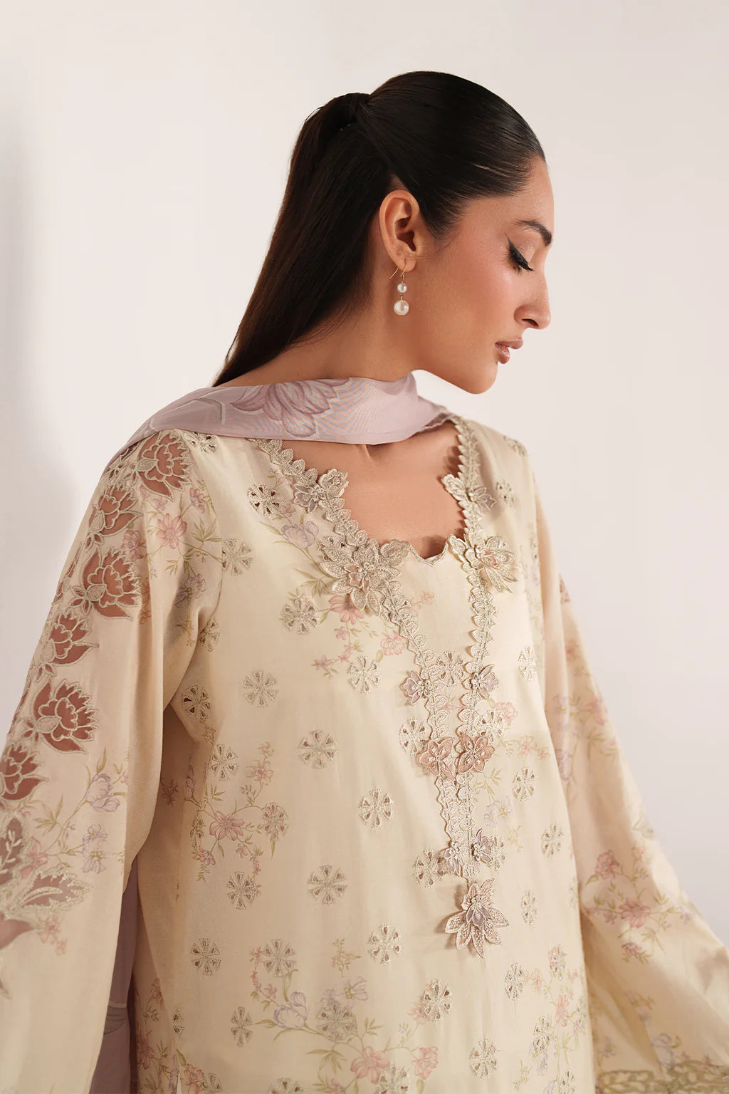 IZNIK Spring Summer 26 SS-06 Embroidered Lawn