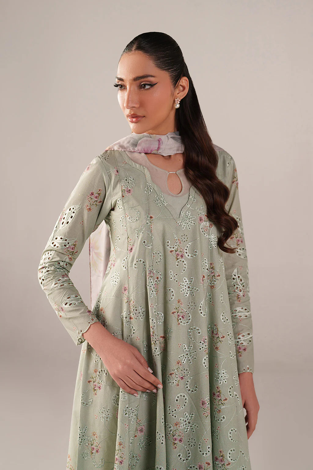 IZNIK Spring Summer 26 SS-03 Embroidered Lawn