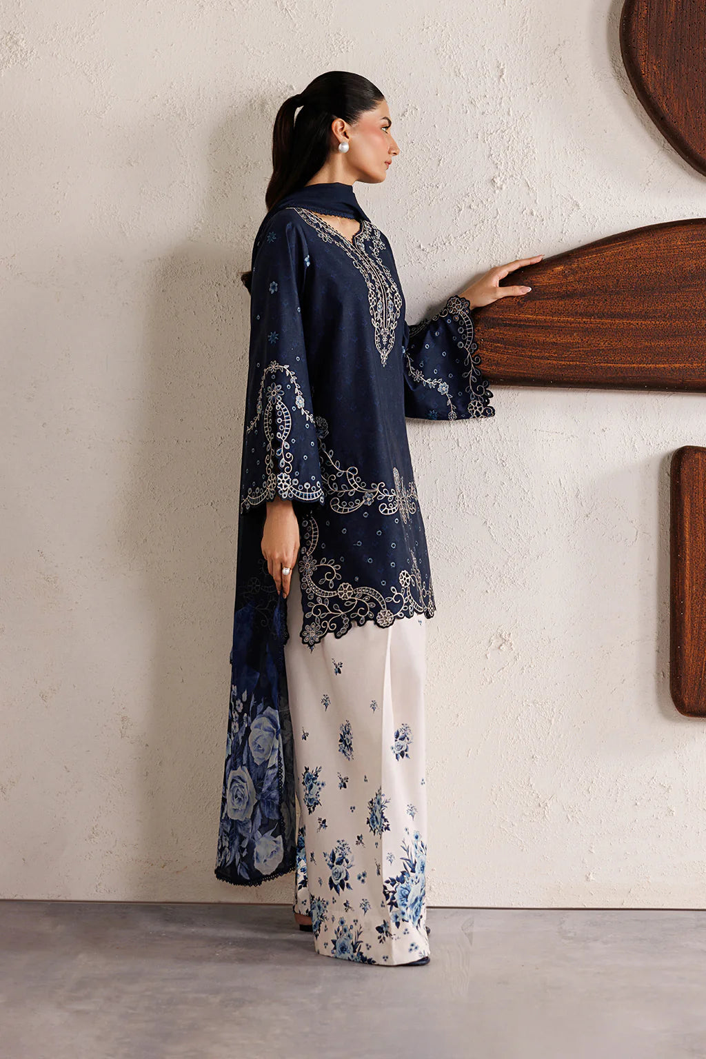 IZNIK Festive Lawn IBE-02 Embroidered Lawn