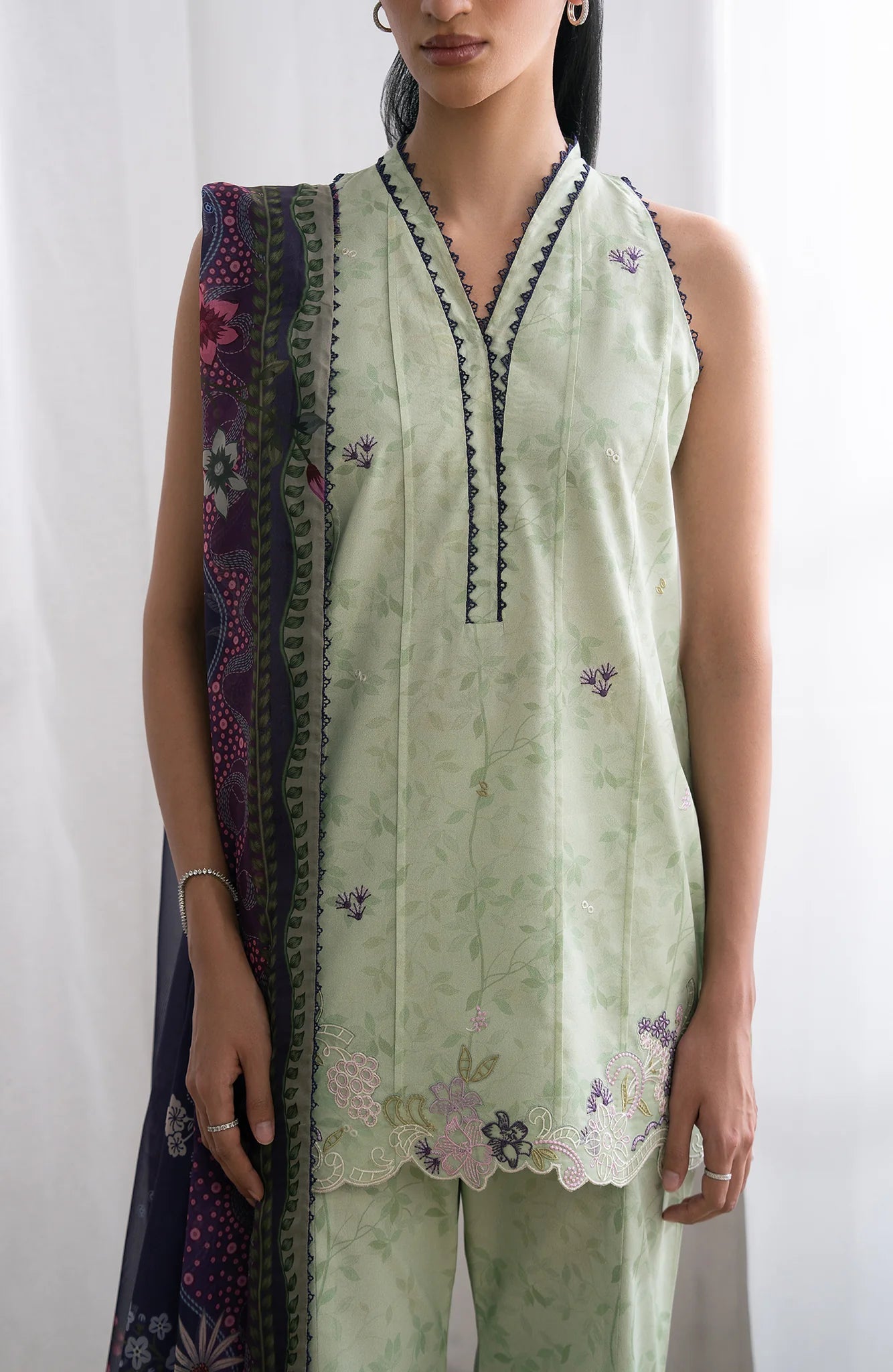 SERAN Nysa Cambric Celadon D-01