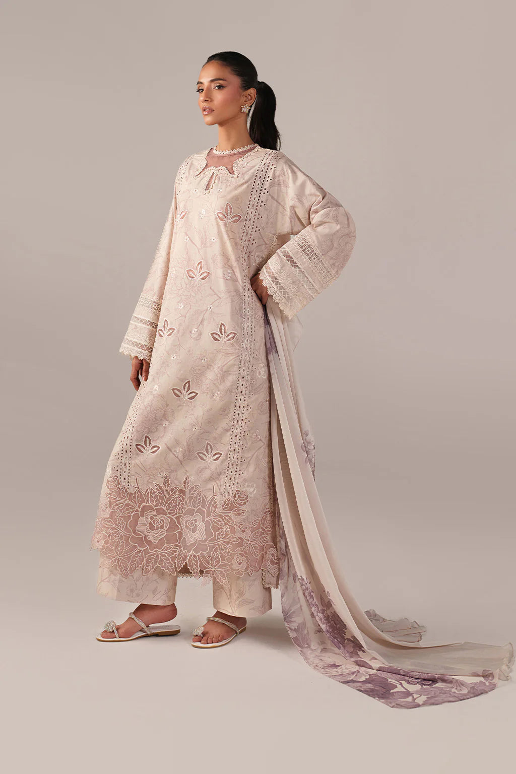 IZNIK Spring Summer 26 SS-01 Embroidered Lawn