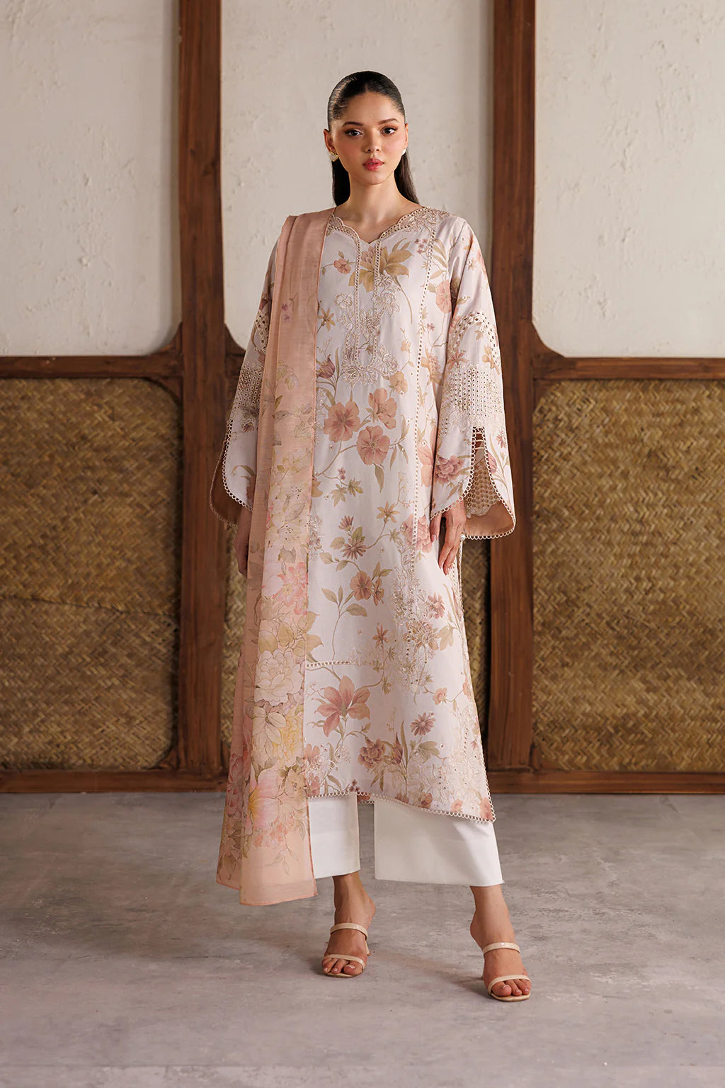 IZNIK Festive Lawn IBE-05 Embroidered Lawn