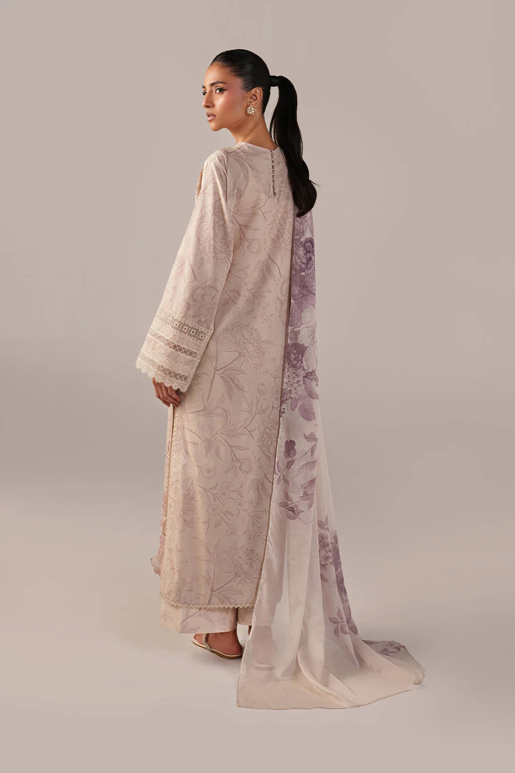IZNIK Spring Summer 26 SS-01 Embroidered Lawn