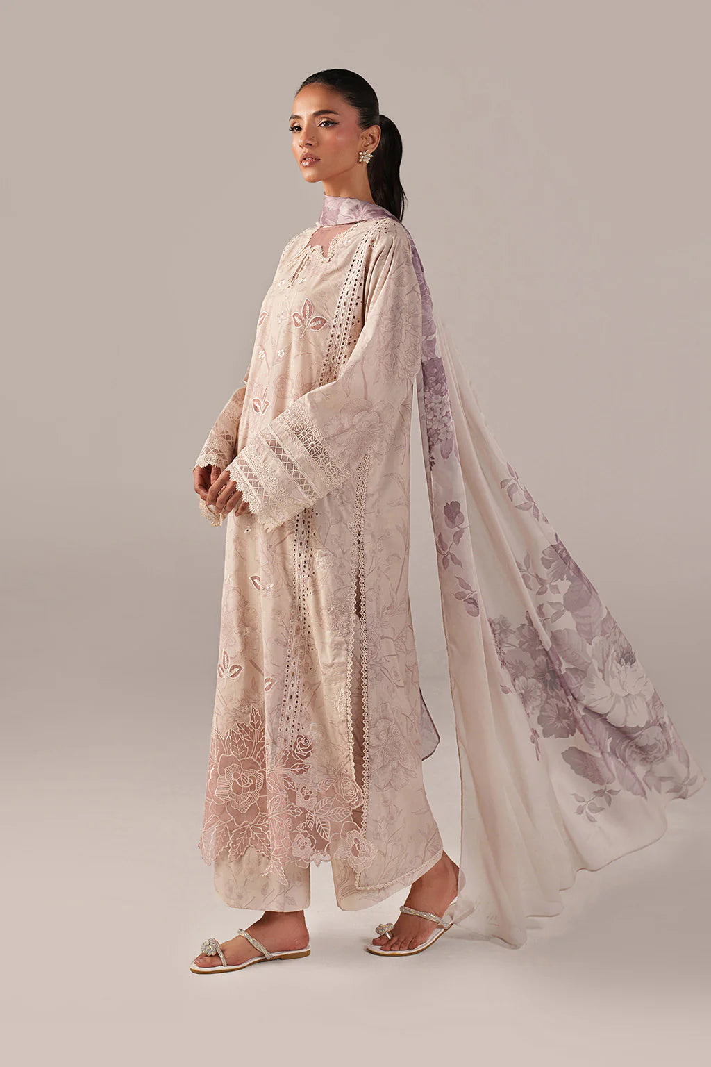 IZNIK Spring Summer 26 SS-01 Embroidered Lawn