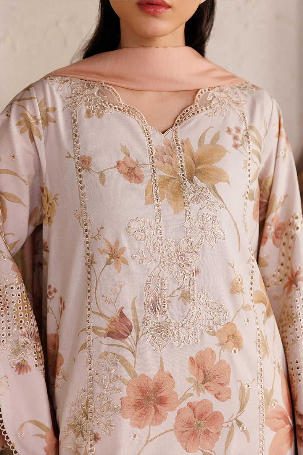 IZNIK Festive Lawn IBE-05 Embroidered Lawn