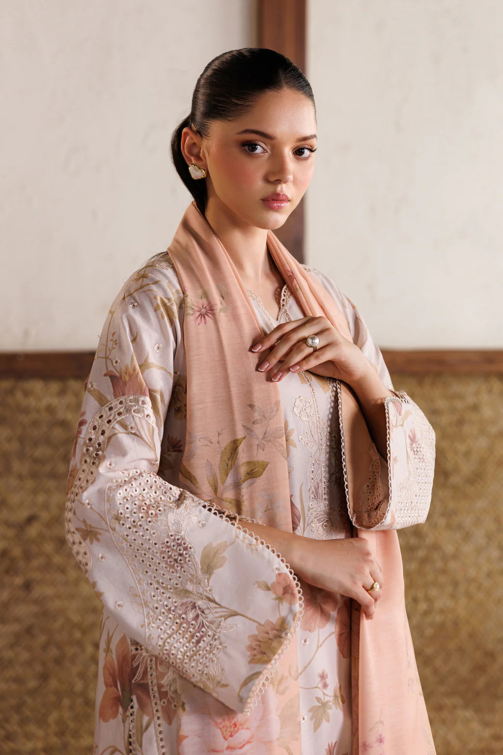 IZNIK Festive Lawn IBE-05 Embroidered Lawn