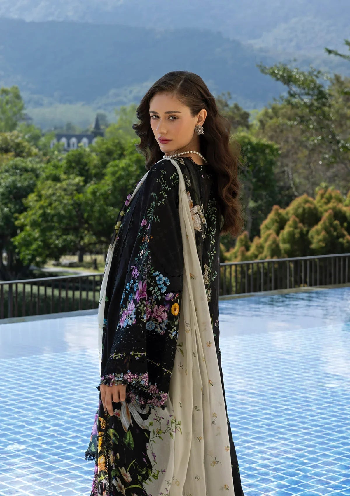 Elaf ESA-1B BLACK THRONE Signature Lawn
