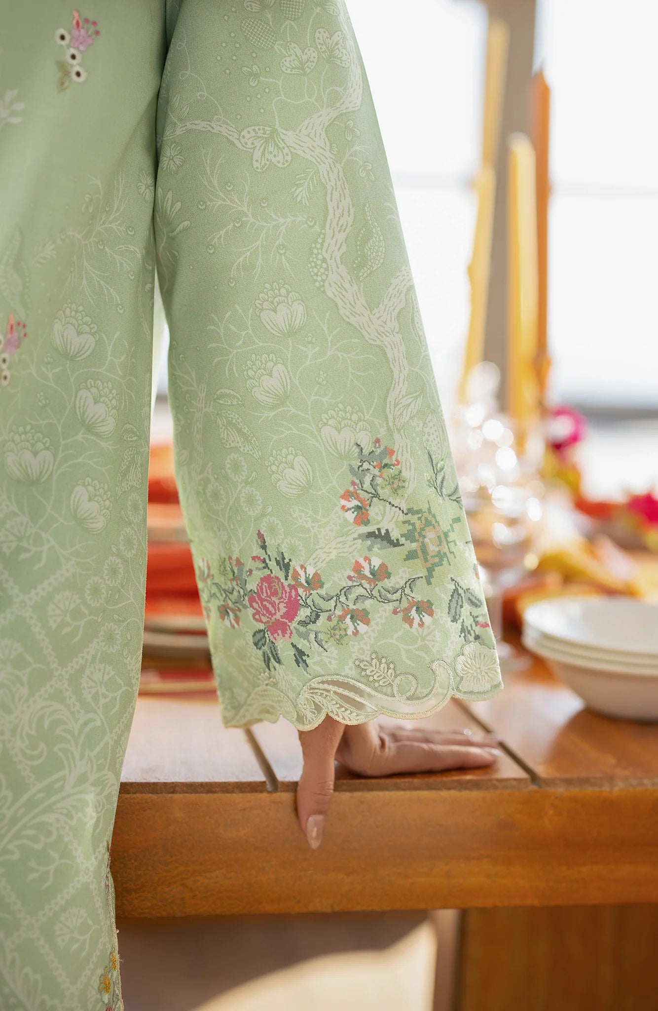 SERAN Afsanah Masha D-10