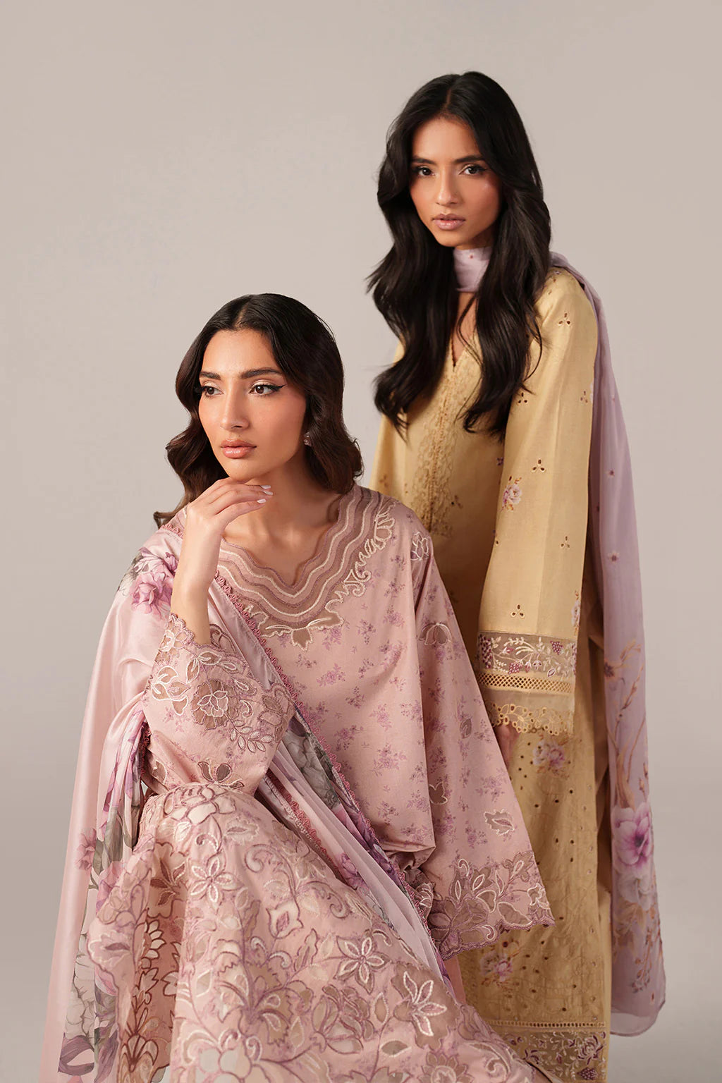IZNIK Spring Summer 26 SS-05 Embroidered Lawn