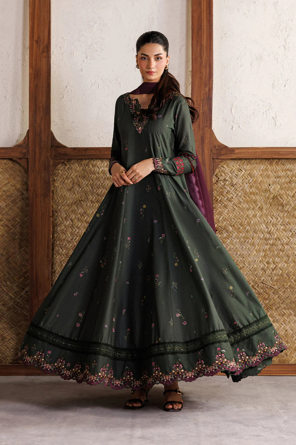 IZNIK Festive Lawn IBE-03 Embroidered Lawn