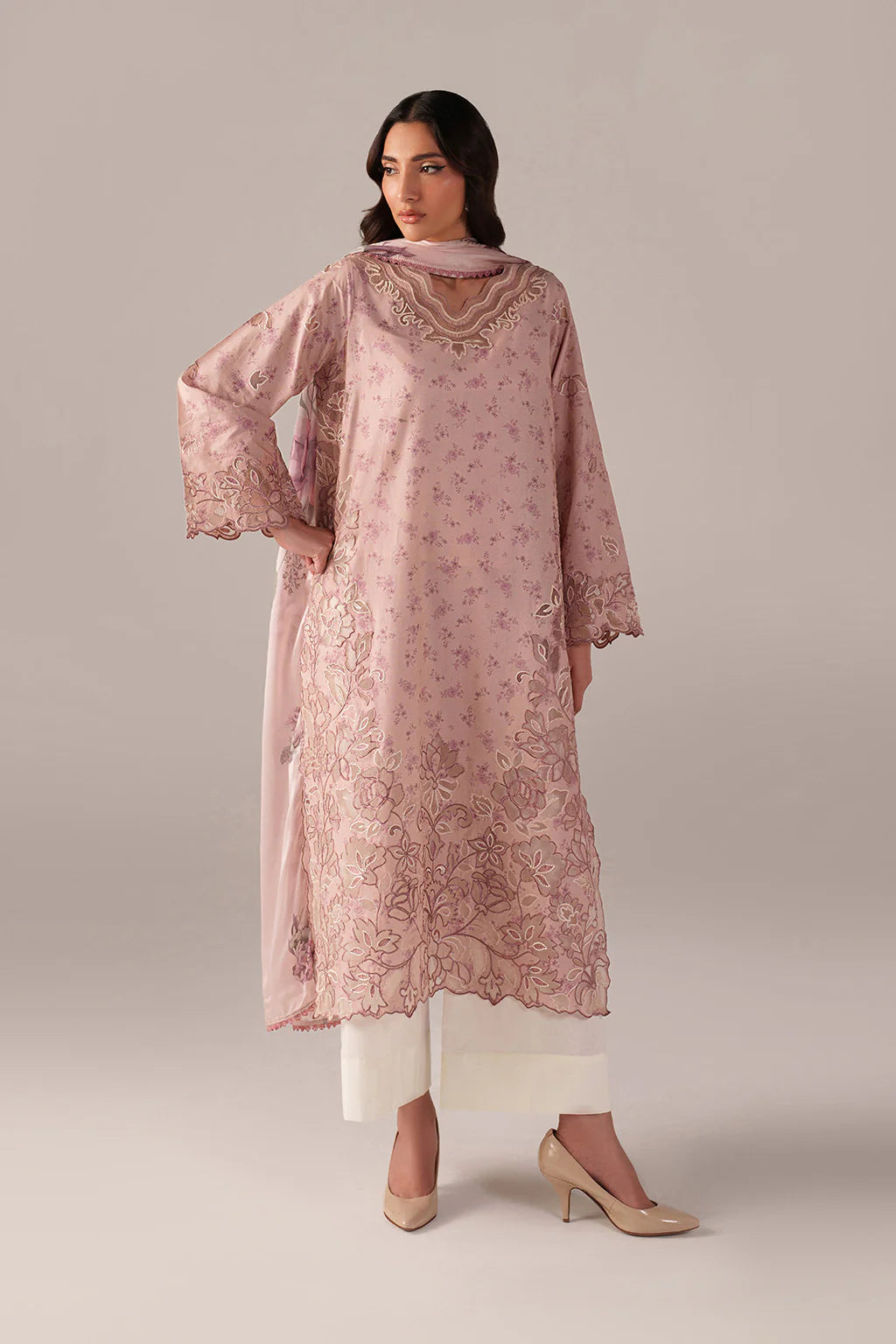 IZNIK Spring Summer 26 SS-05 Embroidered Lawn