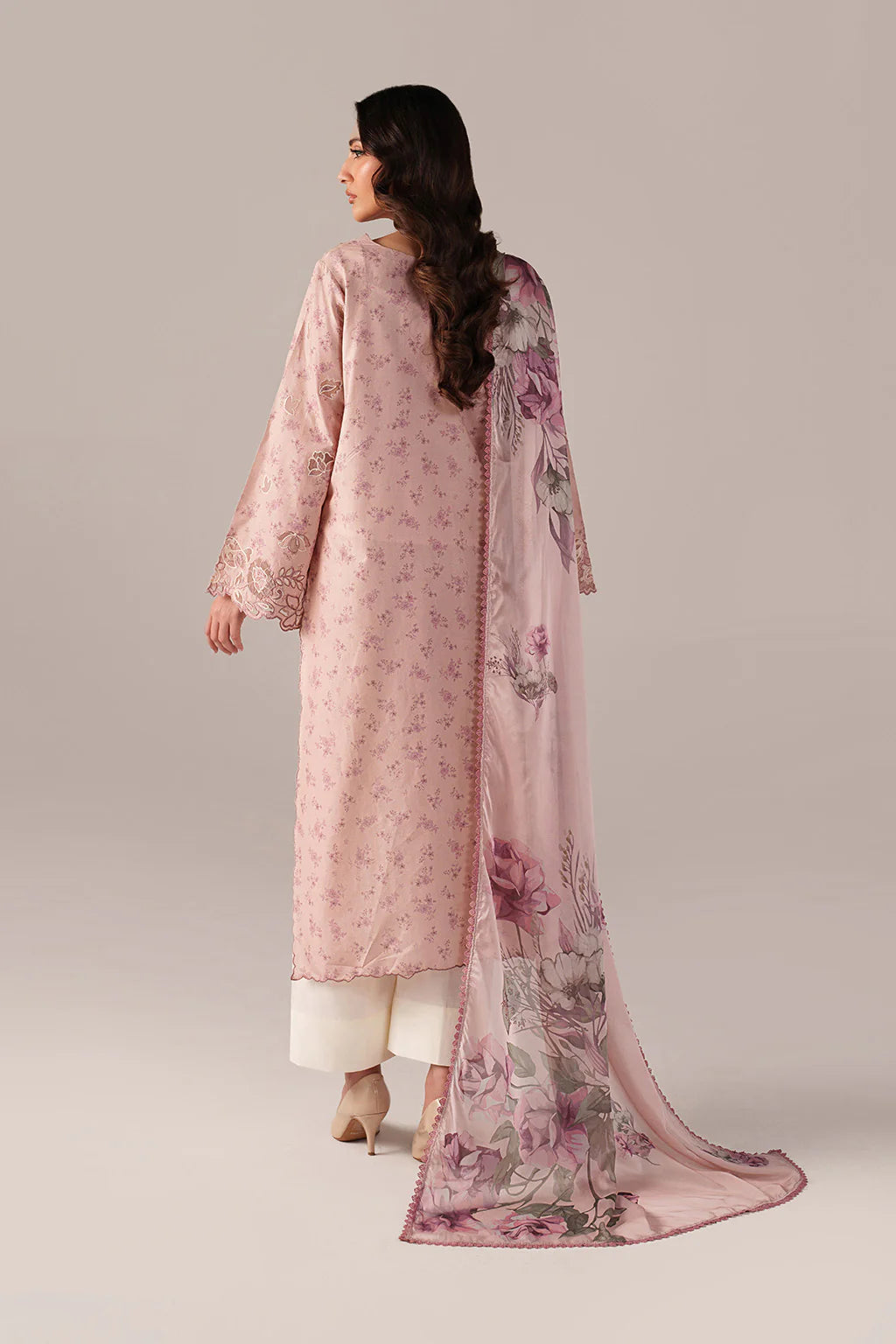 IZNIK Spring Summer 26 SS-05 Embroidered Lawn