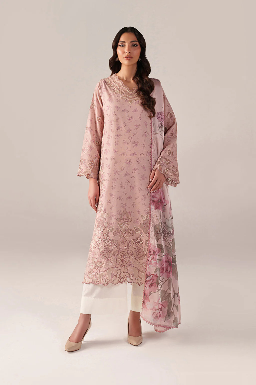 IZNIK Spring Summer 26 SS-05 Embroidered Lawn