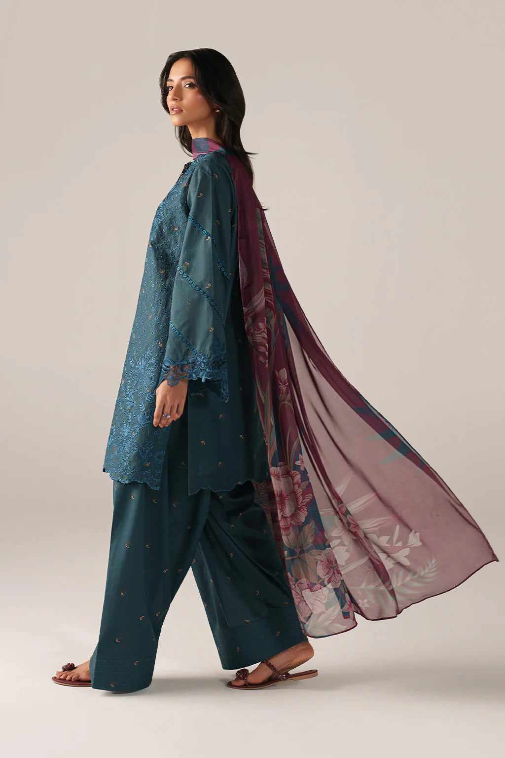 IZNIK Spring Summer 26 SS-10 Embroidered Lawn