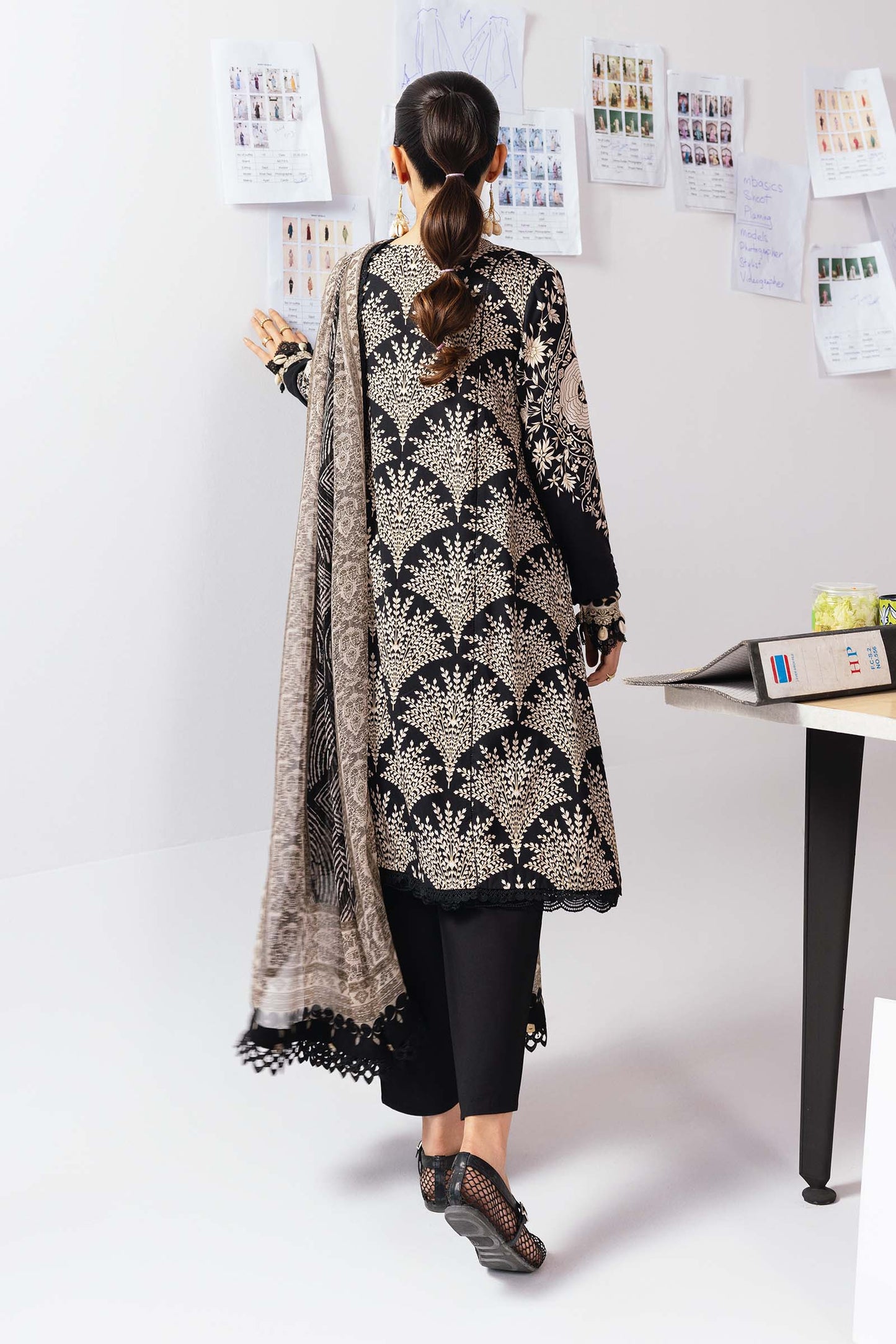 MARIA B. M.Basic Winter MB-CUS25-1108A