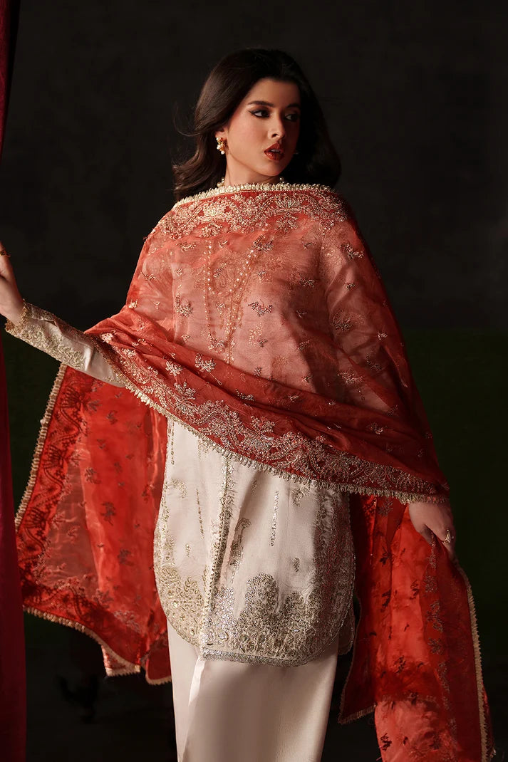 Emaan Adeel Verve Silk Edit Poise