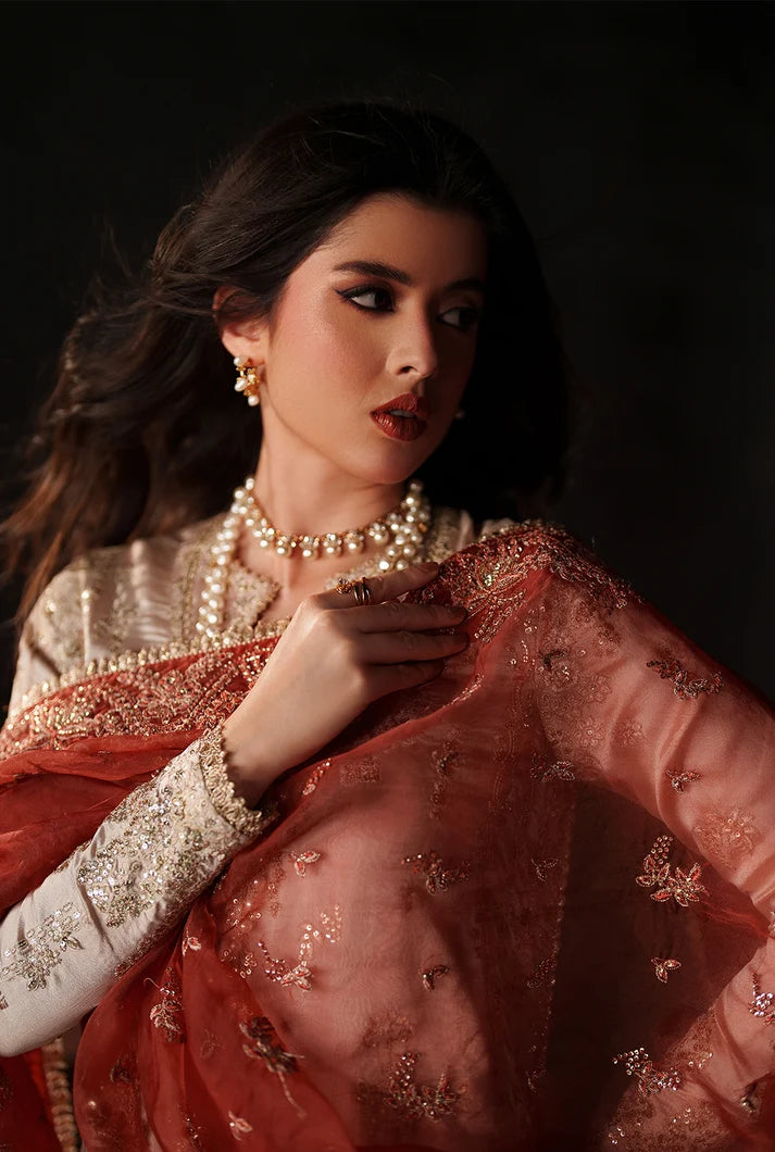 Emaan Adeel Verve Silk Edit Poise