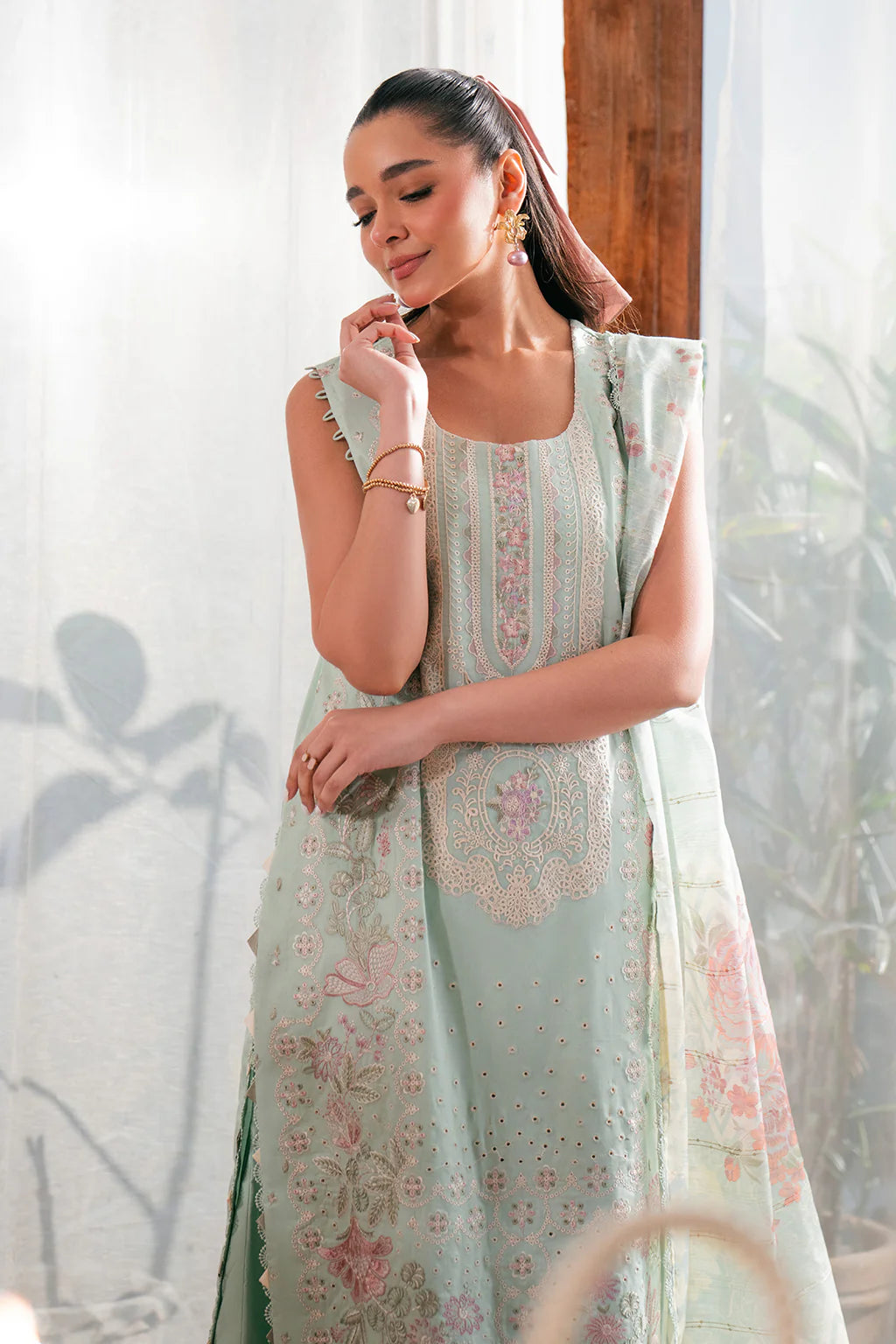 NEESHAY Symphony Minty - 05