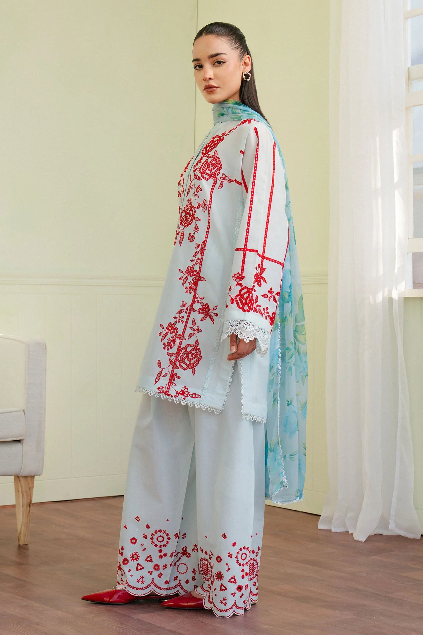ZARA SHAHJAHAN COCO ECLAT-7A