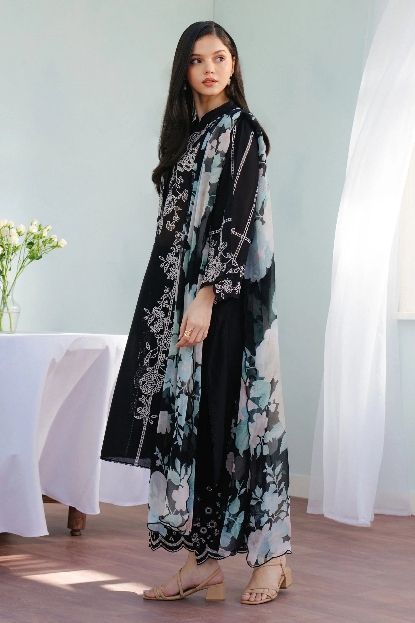 ZARA SHAHJAHAN COCO ECLAT-7B