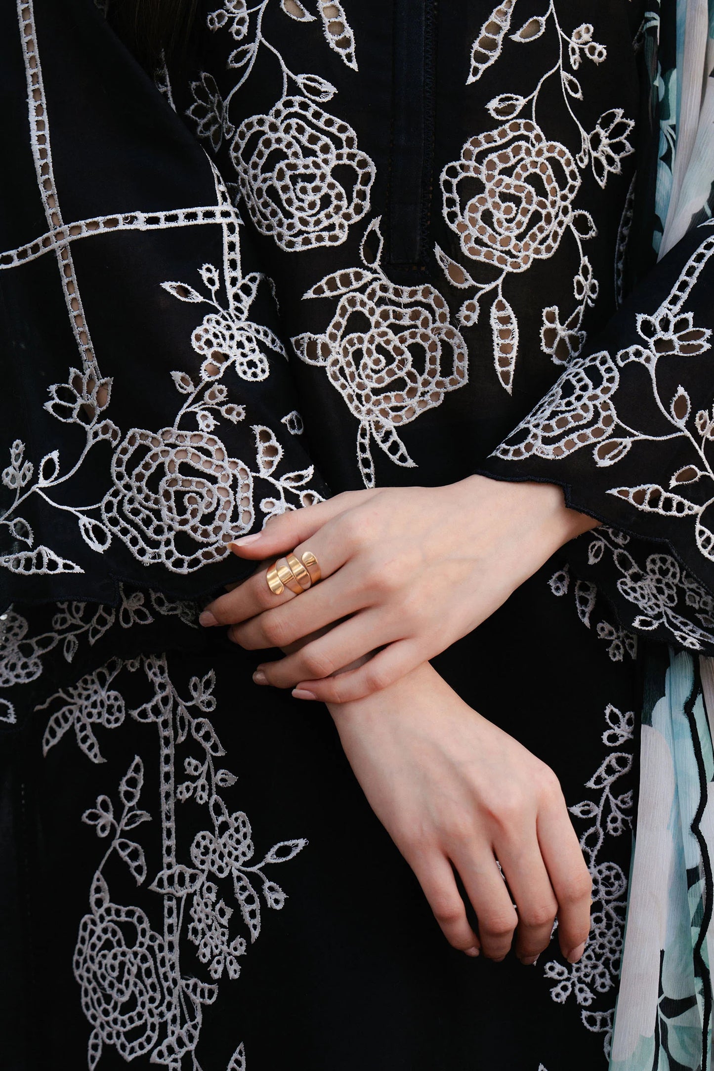 ZARA SHAHJAHAN COCO ECLAT-7B