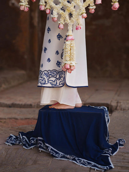MAHNUR Gul Luxury Lawn '26 G-008