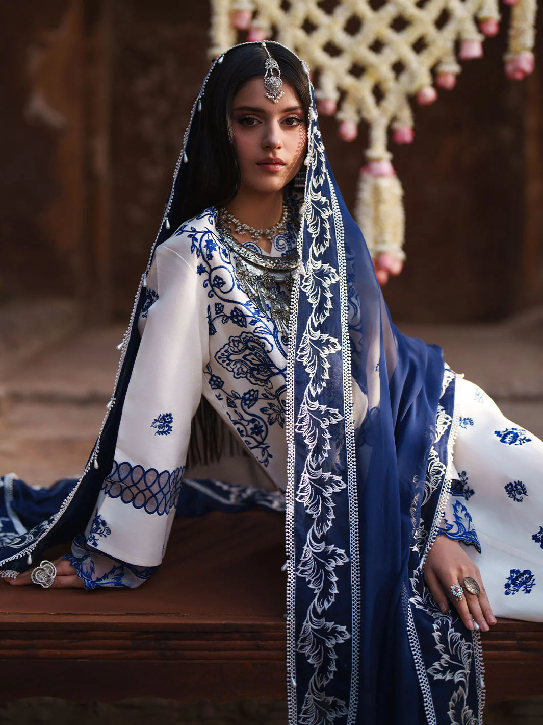 MAHNUR Gul Luxury Lawn '26 G-008