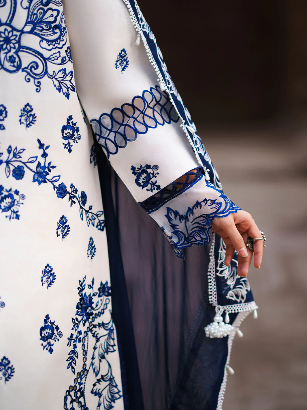 MAHNUR Gul Luxury Lawn '26 G-008