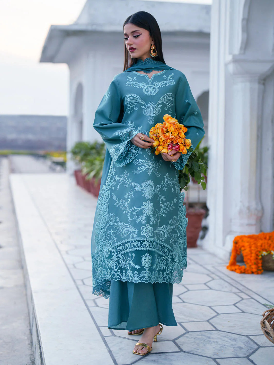 MAHNUR Gul Luxury Lawn '26 G-009