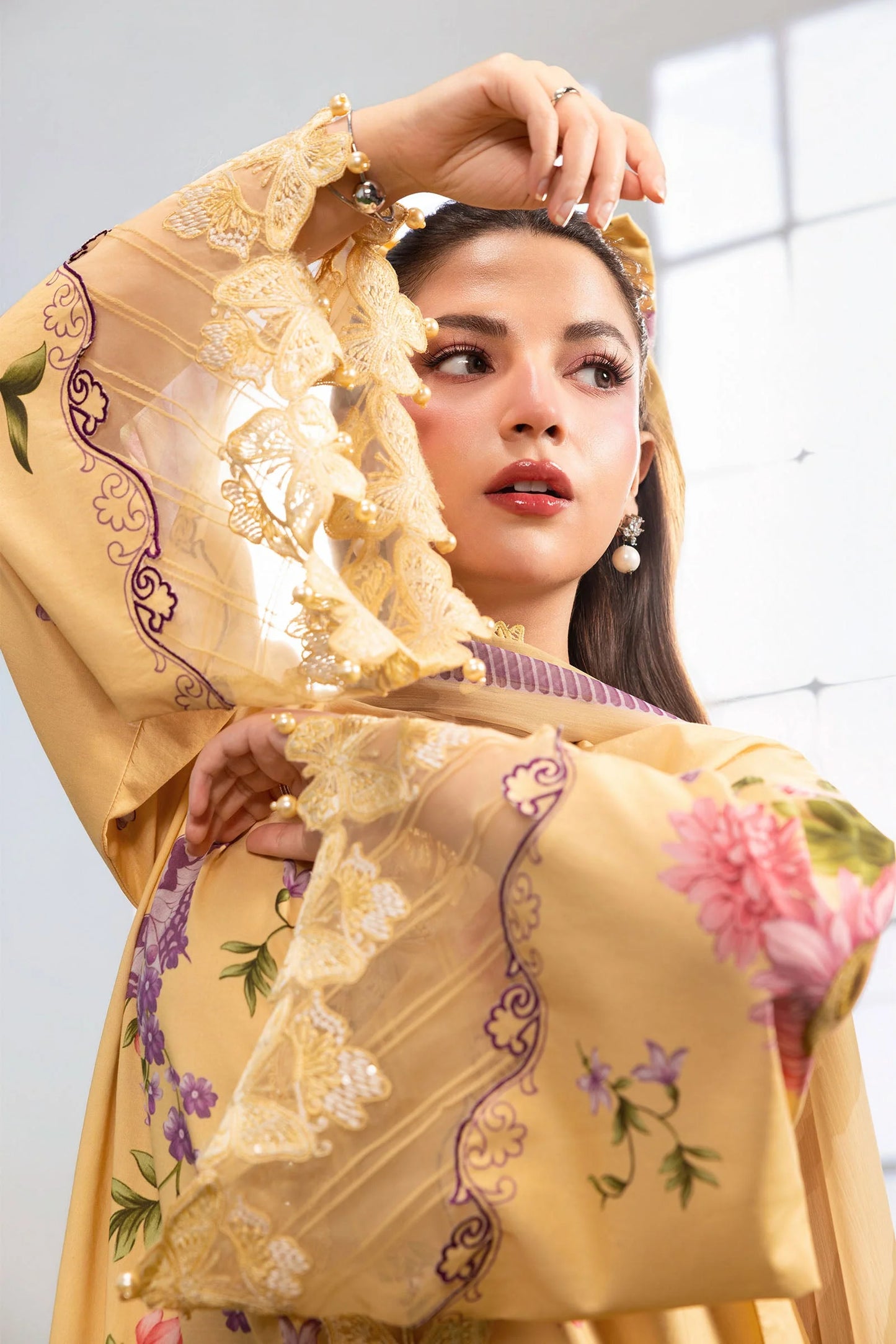 M.Basics By MARIA.B. MB-CUSV14-04B