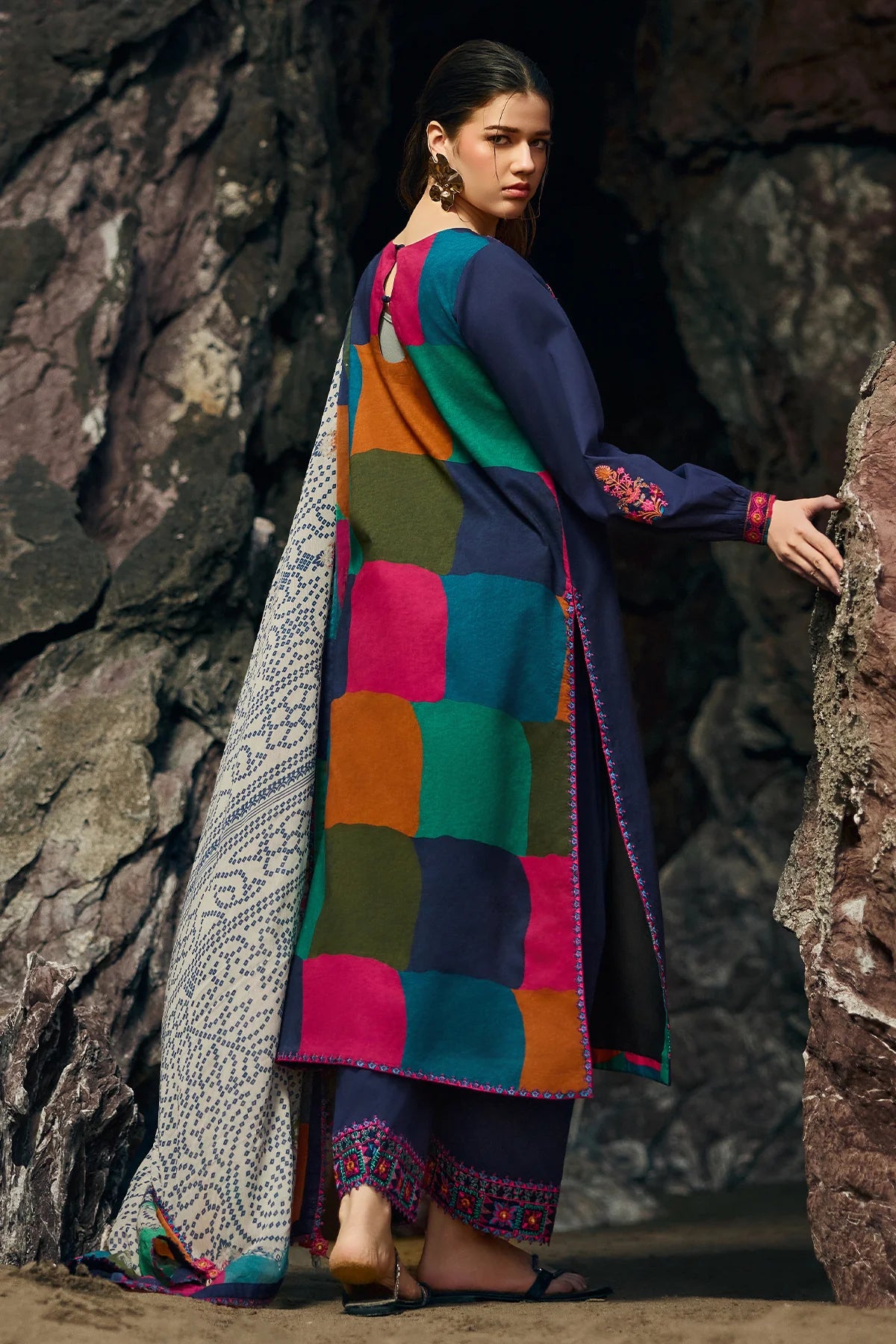 CHARIZMA SUN SHINE  CSN6-04