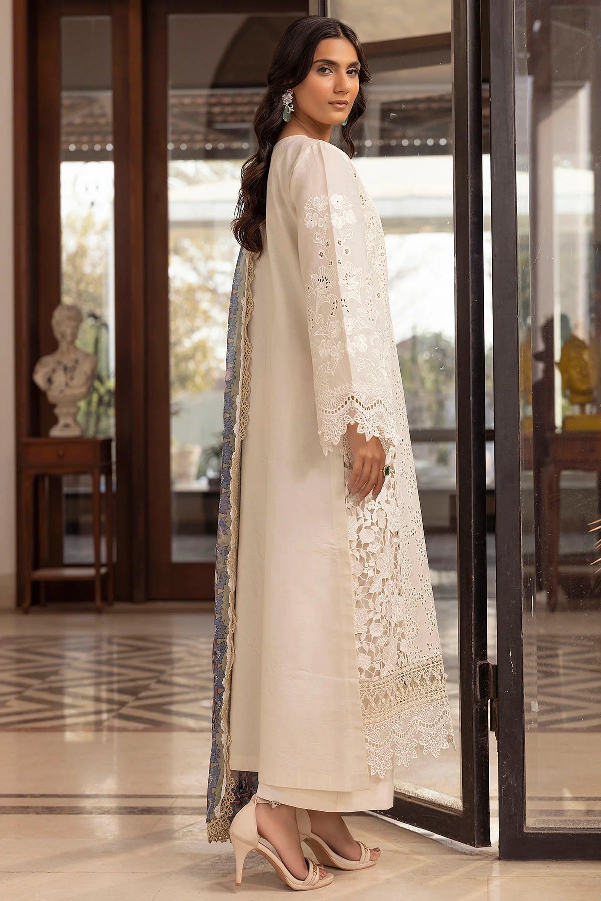MOTIFZ PREMIUM LAWN 5324-SIDONIE EMBROIDERED LAWN UNSTITCHED