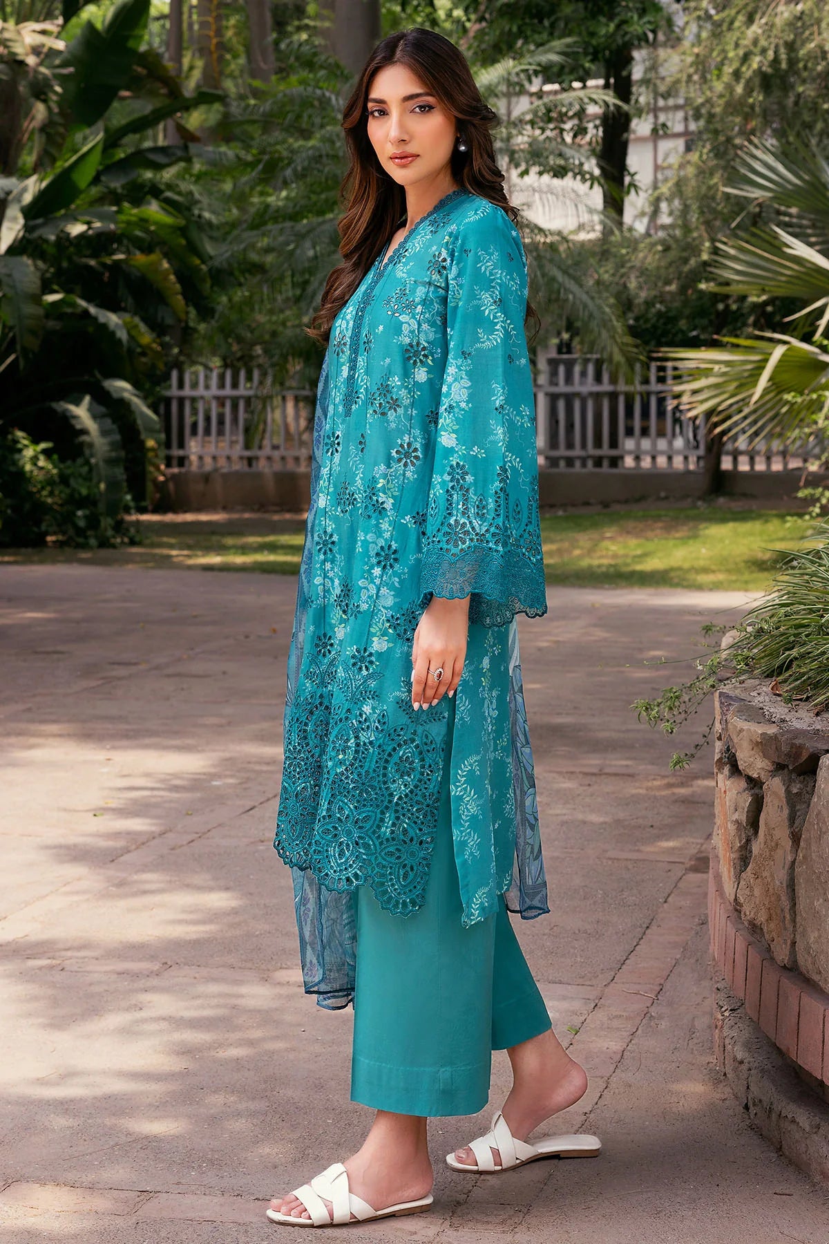 MOTIFZ AMAL 5366-BRYNLEE DIGITAL PRINTED LAWN UNSTITCHED
