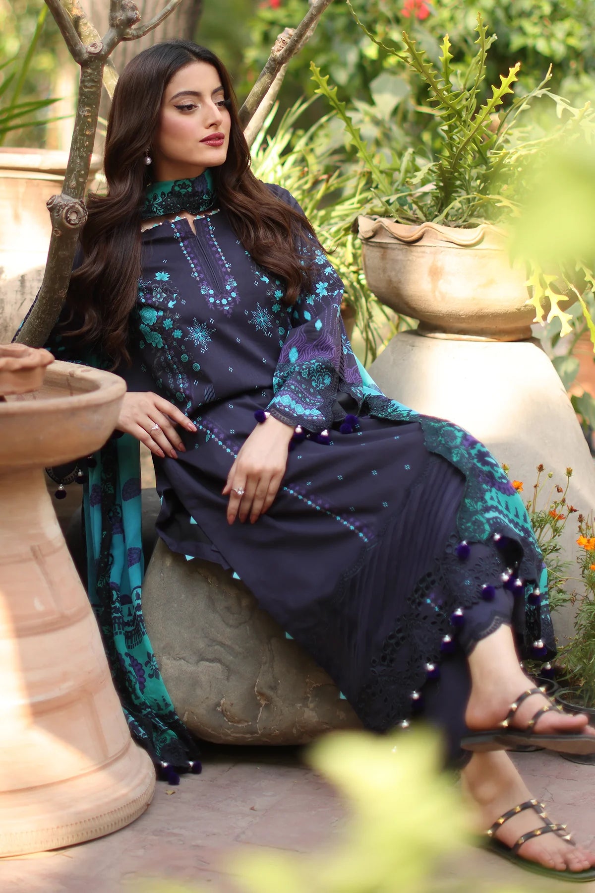CHARIZMA Combination Unstitched Embroidered Lawn Collection CC6-01