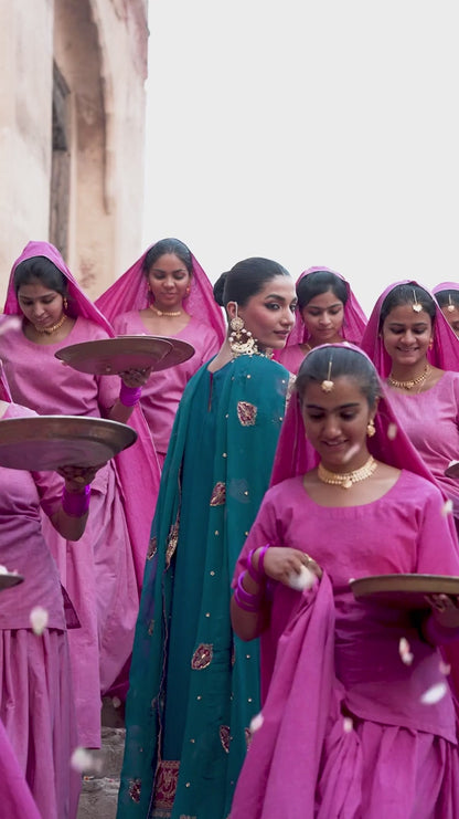 EMAAN ADEEL THE EMPRESS WEDDING FORMALS  VELANIS - 01