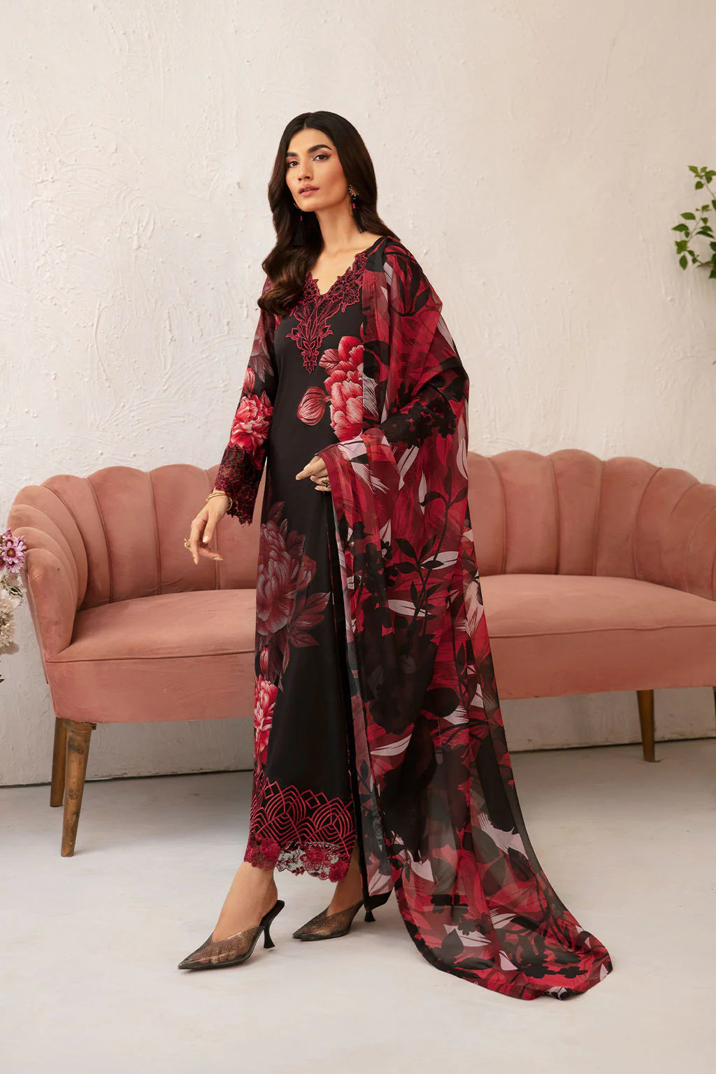 Ramsha Rangrez N-703